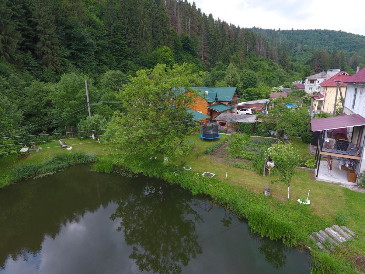 Садиба У Брусків Mizhhirya  Buitenkant foto