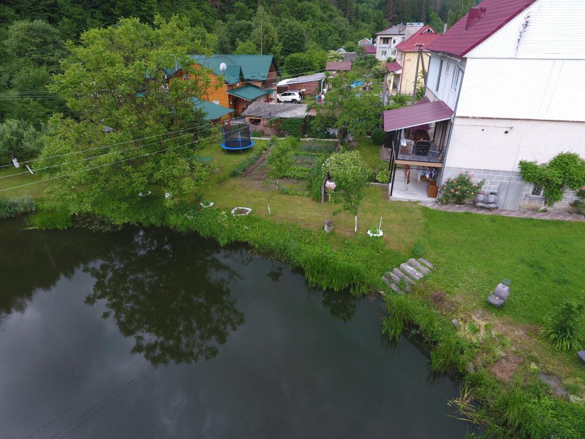 Садиба У Брусків Mizhhirya  Buitenkant foto