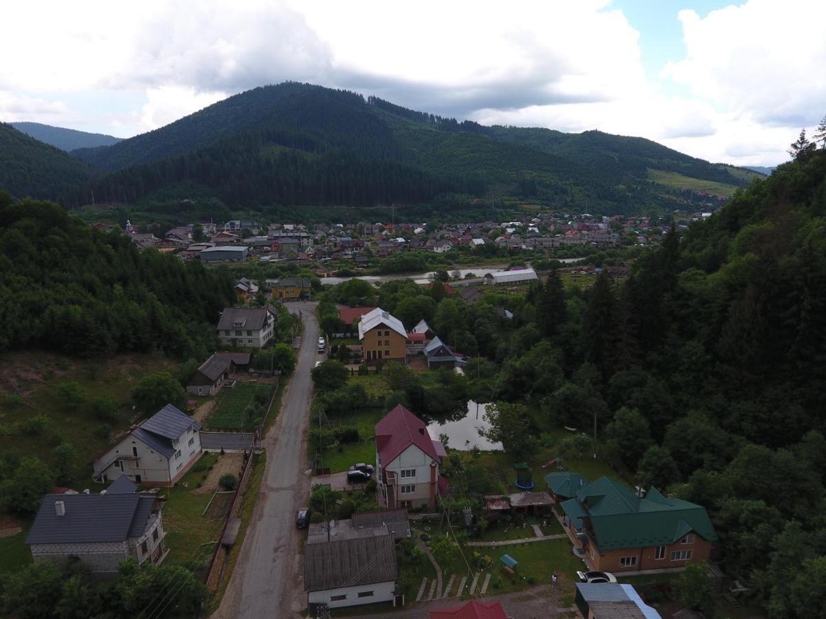 Садиба У Брусків Mizhhirya  Buitenkant foto