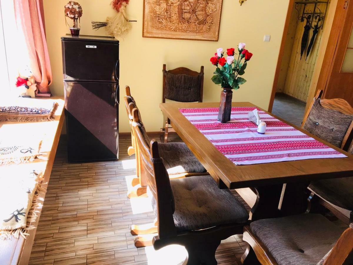Садиба У Брусків Mizhhirya  Buitenkant foto